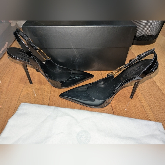 NEW VERSACE SAFETY PIN PATENT LEATHER SLINGBACK PUMPS - Picture 6 of 11